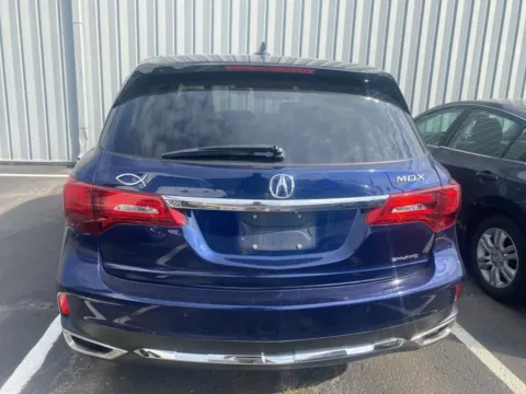 Photos of 2020 Acura MDX w/Technology Pkg for sale in Kansas City, MO at Jay Wolfe Acura