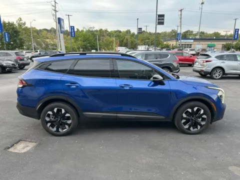 More photos of 2023 Kia Sportage X-Line at Jay Wolfe Acura, MO
