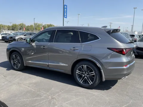 More photos of 2026 Acura MDX w/Advance Package at Jay Wolfe Acura, MO