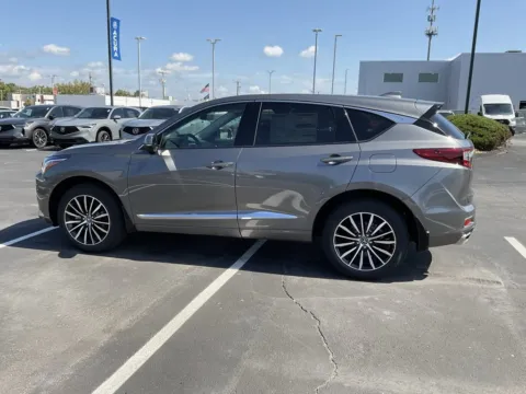 More photos of 2025 Acura RDX w/Advance Package at Jay Wolfe Acura, MO