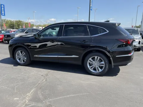 More photos of 2026 Acura MDX at Jay Wolfe Acura, MO