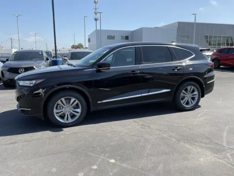 More photos of 2026 Acura MDX at Jay Wolfe Acura, MO