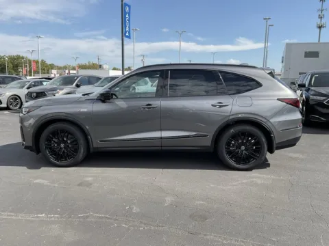 More photos of 2026 Acura MDX w/A-Spec Advance Package at Jay Wolfe Acura, MO
