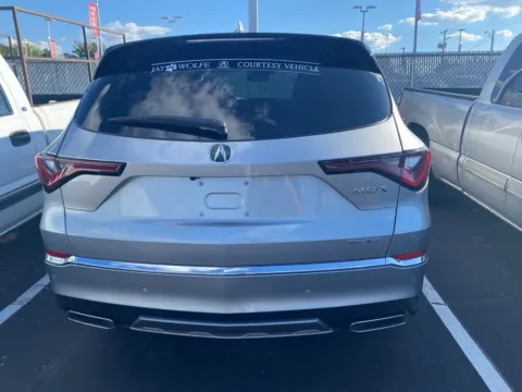 More photos of 2025 Acura MDX w/Technology Package at Jay Wolfe Acura, MO