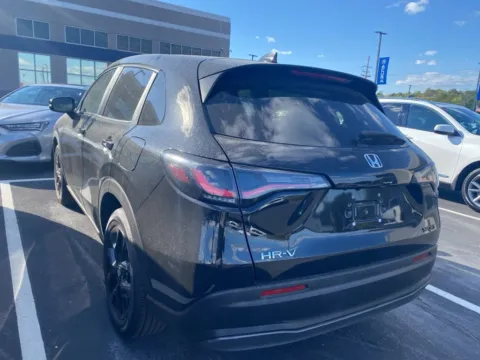More photos of 2025 Honda HR-V Sport at Jay Wolfe Acura, MO