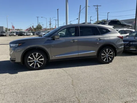 More photos of 2026 Acura MDX w/Technology Package at Jay Wolfe Acura, MO