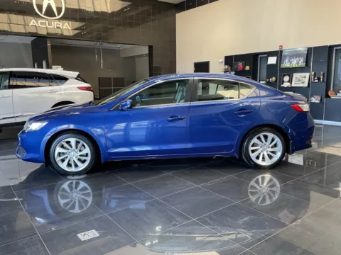More photos of 2017 Acura ILX at Jay Wolfe Acura, MO