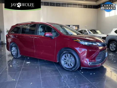 Red 2023 Toyota Sienna XLE for sale in Kansas City, MO