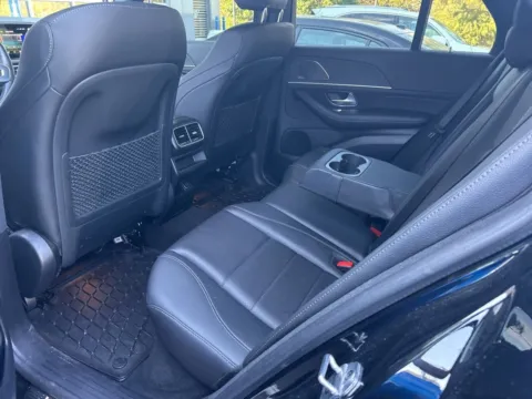 Photos of 2022 Mercedes-Benz GLE 350 for sale in Kansas City, MO at Jay Wolfe Acura