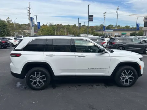 More photos of 2024 Jeep Grand Cherokee Limited at Jay Wolfe Acura, MO
