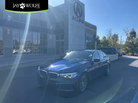 Blue 2019 BMW 5 Series 530i xDrive for sale in Kansas City, MO