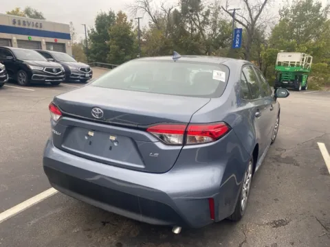 More photos of 2025 Toyota Corolla LE at Jay Wolfe Acura, MO