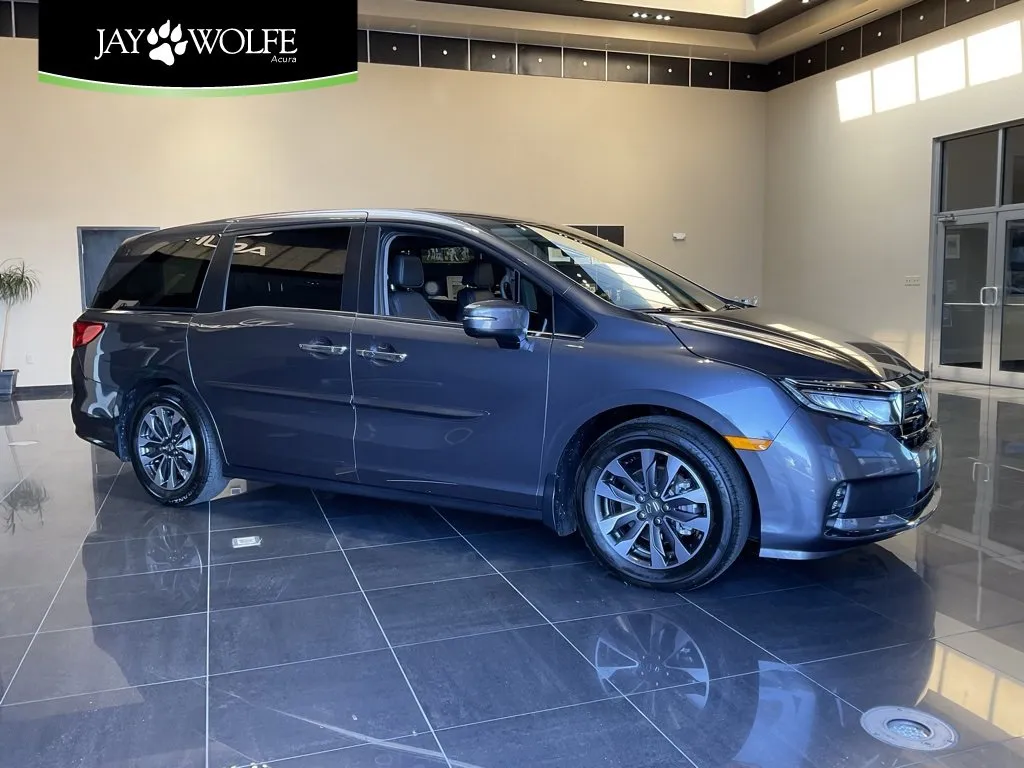 Gray 2024 Honda Odyssey EX-L for sale in Kansas City, MO