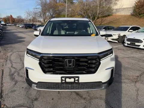 Photos of 2024 Honda Pilot Touring for sale in Overland Park, KS at Acura of Overland Park