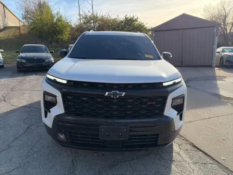 Photos of 2024 Chevrolet Traverse AWD RS for sale in Overland Park, KS at Acura of Overland Park