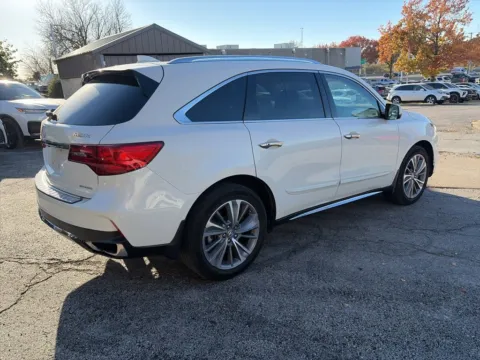More photos of 2017 Acura MDX w/Technology Pkg at Acura of Overland Park, KS
