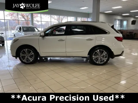 More photos of 2017 Acura MDX w/Technology Pkg at Acura of Overland Park, KS