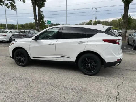 More photos of 2025 Acura RDX at Acura of Overland Park, KS