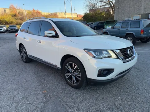 Another view of 2019 Nissan Pathfinder Platinum for sale in Overland Park, KS at Acura of Overland Park