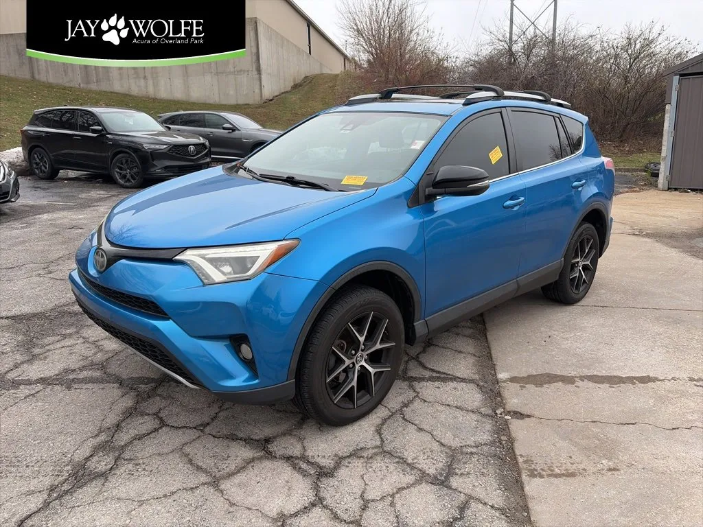 2017 Toyota RAV4 SE