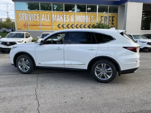 More photos of 2026 Acura MDX at Acura of Overland Park, KS