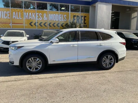More photos of 2026 Acura MDX at Acura of Overland Park, KS