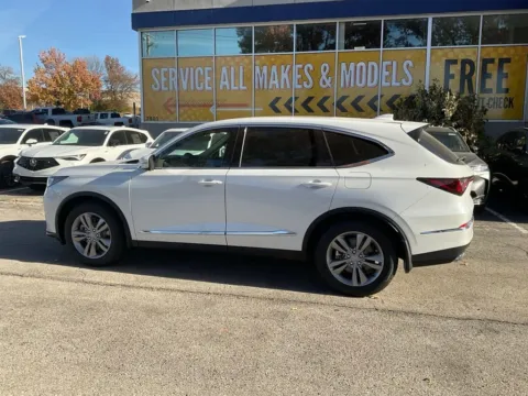 More photos of 2026 Acura MDX at Acura of Overland Park, KS