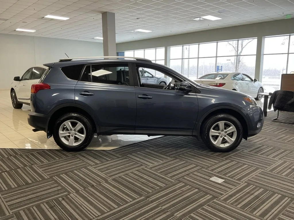 Image of 2014 Toyota RAV4