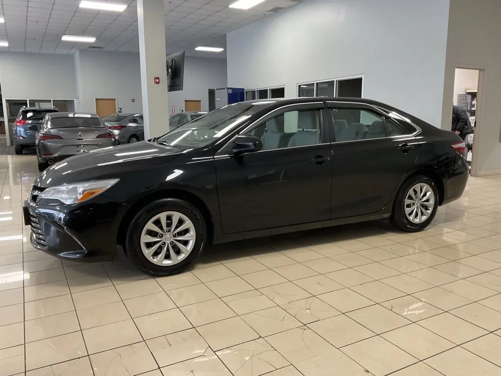 Image of 2017 Toyota Camry