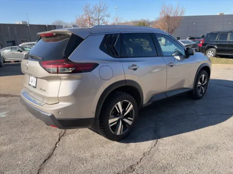 More photos of 2024 Nissan Rogue SL at Acura of Overland Park, KS