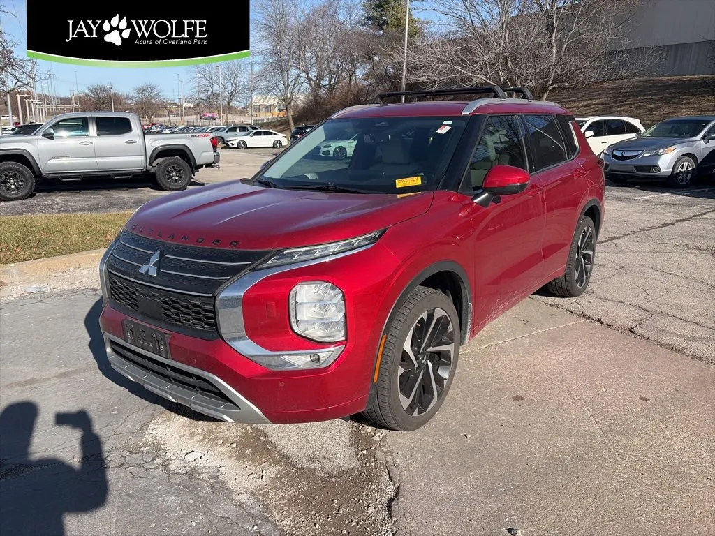 Red 2022 Mitsubishi Outlander SEL for sale in Overland Park, KS