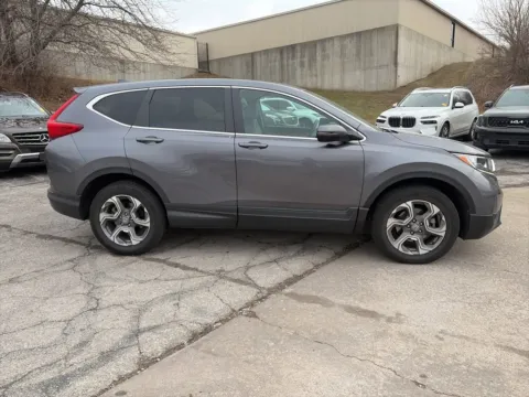 More photos of 2019 Honda CR-V EX-L at Acura of Overland Park, KS