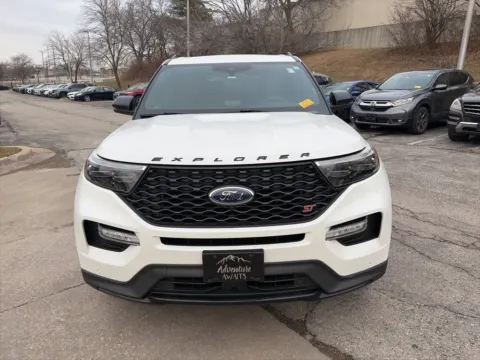 Photos of 2020 Ford Explorer ST for sale in Overland Park, KS at Acura of Overland Park