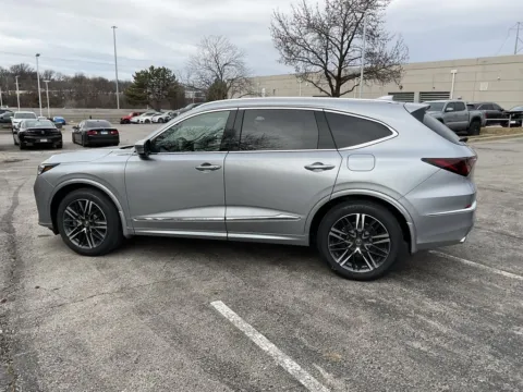 More photos of 2026 Acura MDX w/Advance Package at Acura of Overland Park, KS