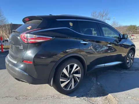 More photos of 2017 Nissan Murano Platinum at Acura of Overland Park, KS