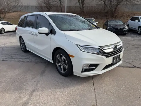 Another view of 2019 Honda Odyssey Touring for sale in Overland Park, KS at Acura of Overland Park