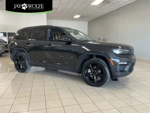 Green 2023 Jeep Grand Cherokee Limited for sale in Overland Park, KS