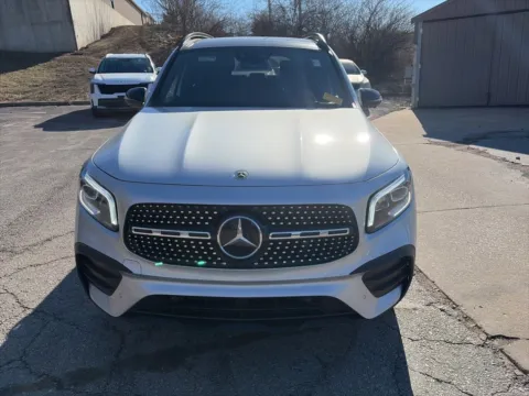 Photos of 2021 Mercedes-Benz GLB 250 for sale in Overland Park, KS at Acura of Overland Park