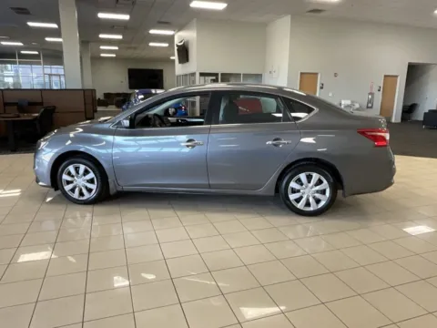 More photos of 2019 Nissan Sentra S at Acura of Overland Park, KS
