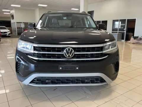 Photos of 2021 Volkswagen Atlas 3.6L V6 SE w/Technology for sale in Overland Park, KS at Acura of Overland Park