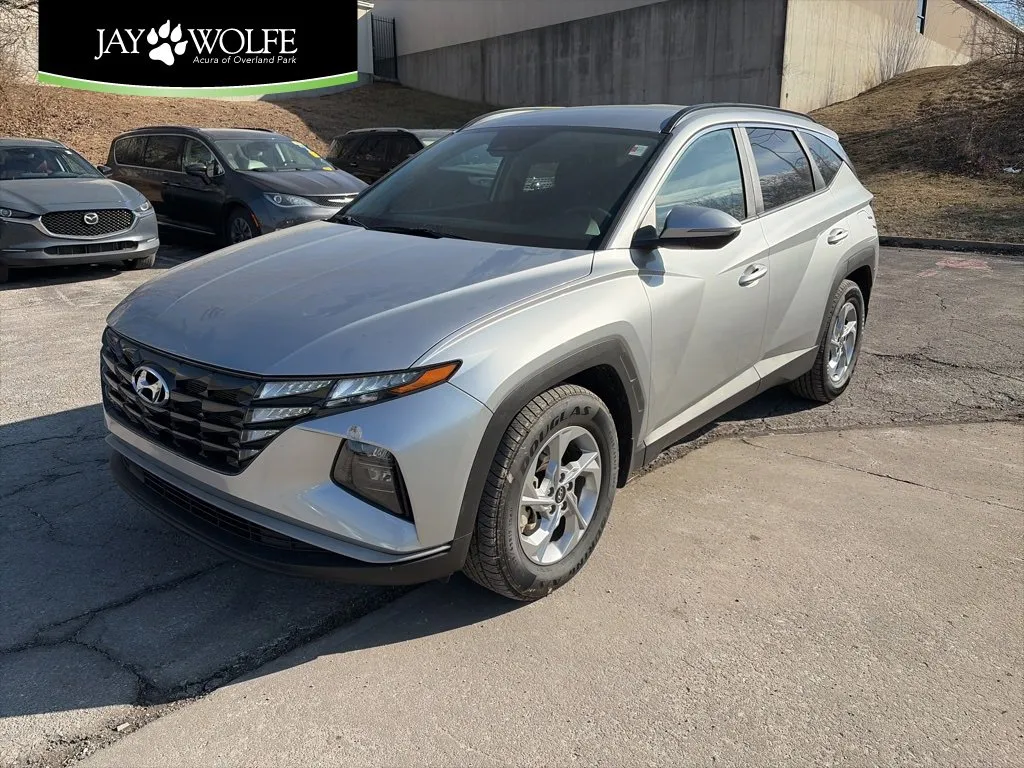 Silver 2023 Hyundai Tucson SEL for sale in Overland Park, KS