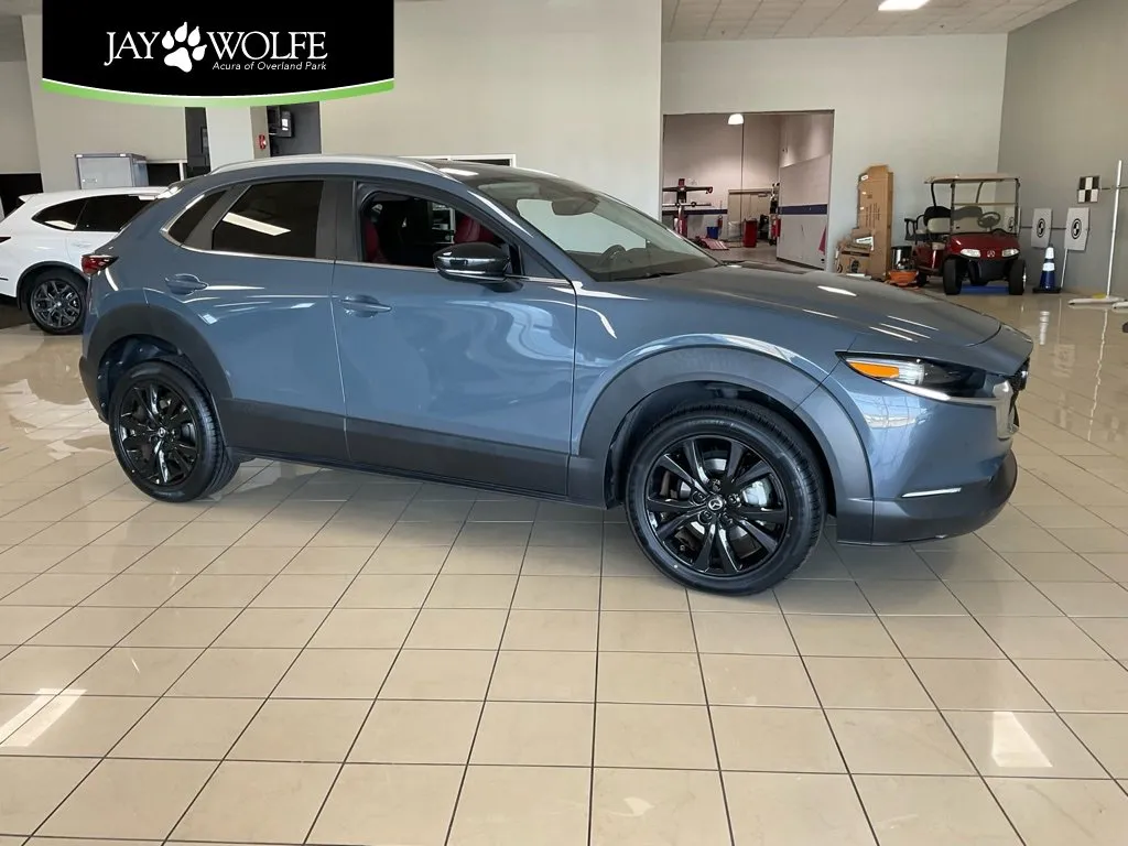 Used 2022 Mazda CX-30 Carbon Edition with VIN 3MVDMBCLXNM454816 for sale in Kansas City