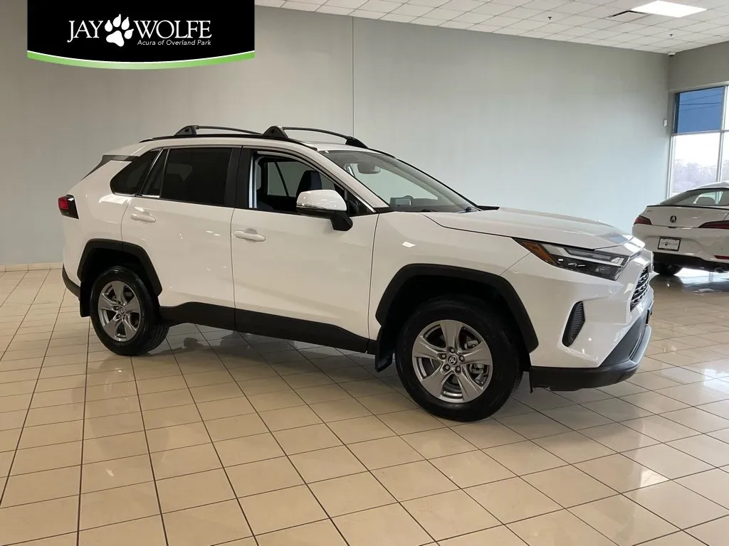 White 2025 Toyota RAV4 XLE for sale in Overland Park, KS