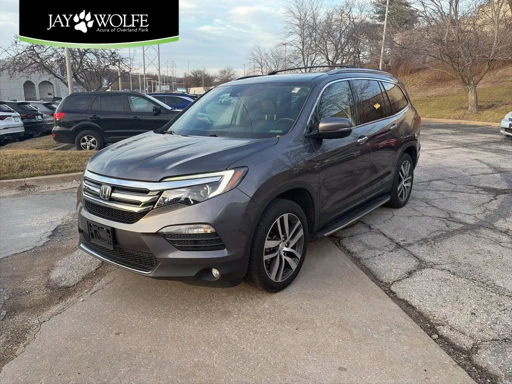 Gray 2017 Honda Pilot Elite for sale in Overland Park, KS