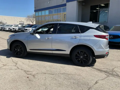 More photos of 2026 Acura RDX at Acura of Overland Park, KS