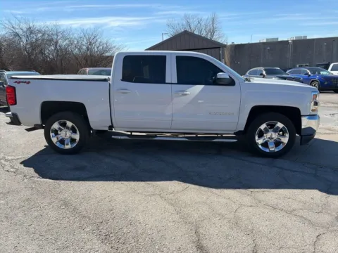 More photos of 2018 Chevrolet Silverado 1500 LT at Acura of Overland Park, KS