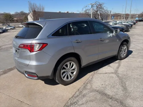 More photos of 2017 Acura RDX at Acura of Overland Park, KS