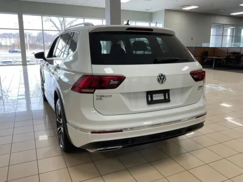 More photos of 2021 Volkswagen Tiguan SEL Premium R-Line at Acura of Overland Park, KS