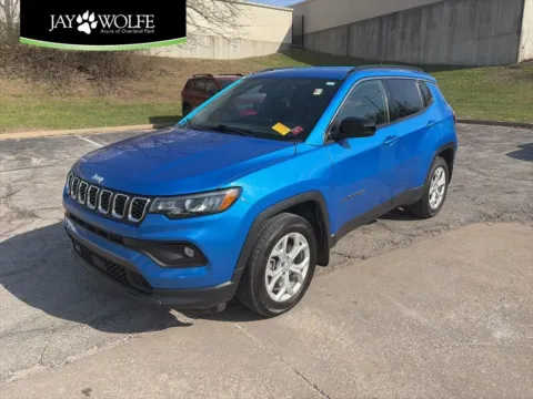 Blue 2024 Jeep Compass Latitude for sale in Overland Park, KS