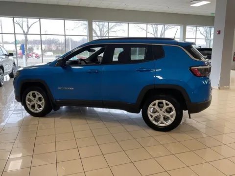 More photos of 2024 Jeep Compass Latitude at Acura of Overland Park, KS